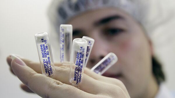 Испытания вакцин против A/H1N1 на детях в РФ начнут в понедельник