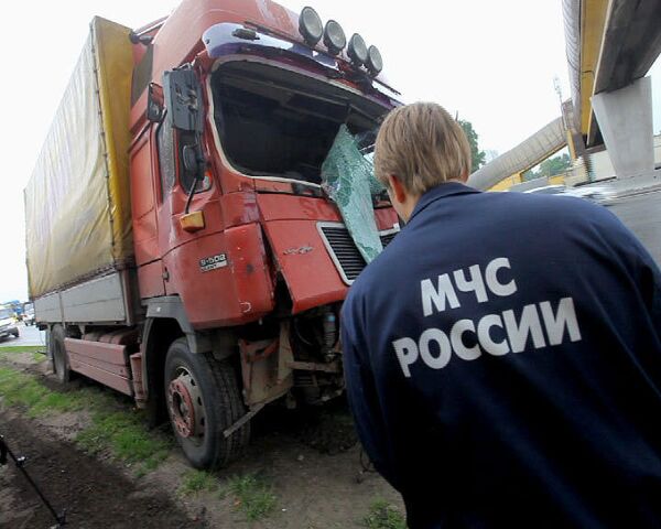 Автобус столкнулся с грузовиком на трассе Хабаровск-Владивосток, пострадал пассажир