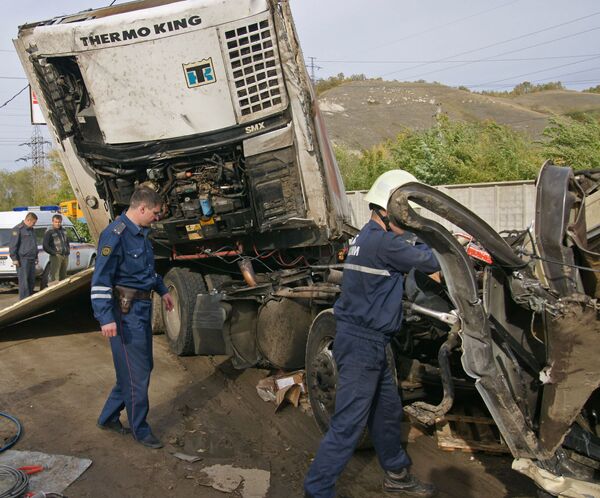 Четыре пассажира автобуса погибли в ДТП в Красноярском крае