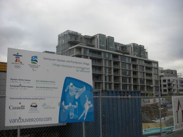 Строительство олимпийской деревни Millennium Water в Ванкувере