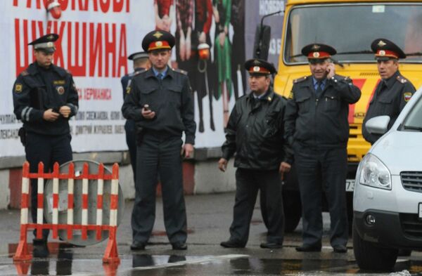 Милиция ищет двух мужчин, открывших огонь в центре Москвы