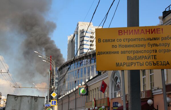 Пожар в строящемся здании торгового центра Lotte Plaza в Москве