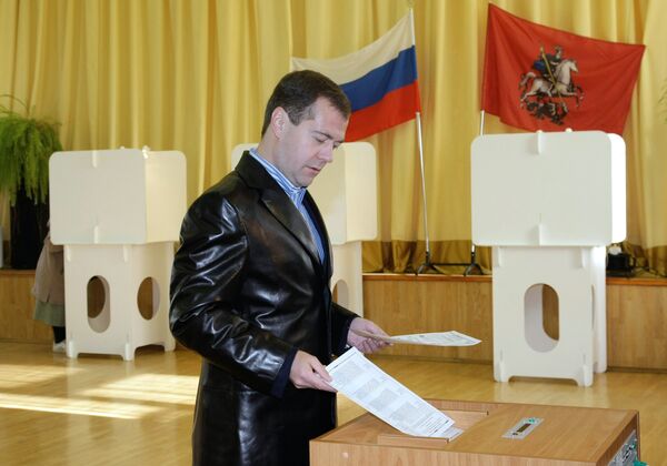 Президент РФ Дмитрий Медведев проголосовал на выборах депутатов Мосгордумы