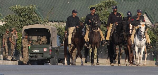 Пакистанская армия начала операцию по освобождению заложников