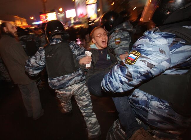 Разгон несанкционированного митинга в центре Москвы