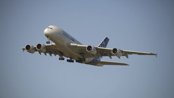 Презентация пассажирского лайнера Airbus A380 в аэропорту Домодедово