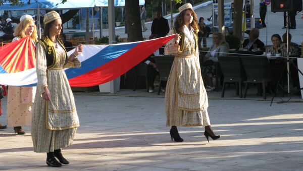 Российский флаг на площади Трех адмиралов в греческом Нафплионе. Архивное фото