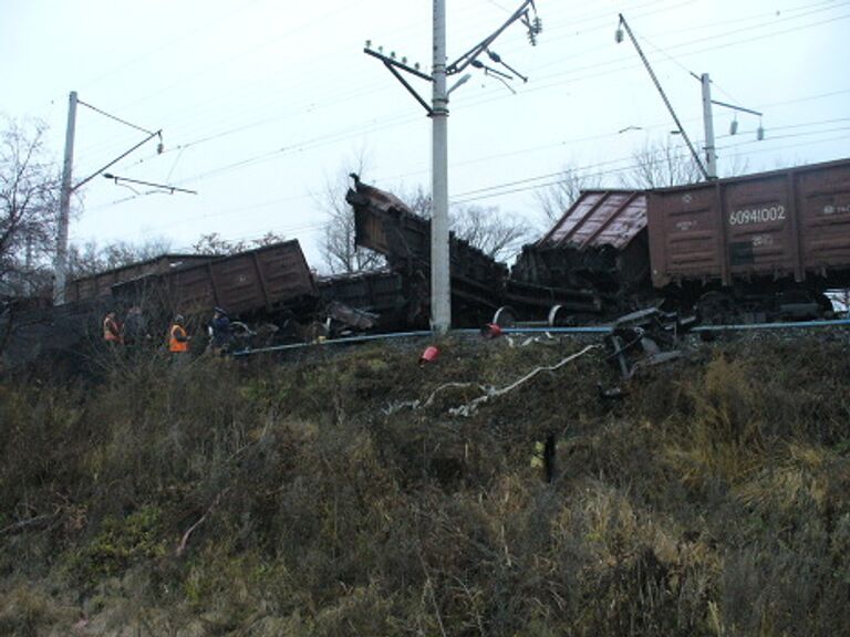 Столкновение маневрового тепловоза и товарного состава на транссибе