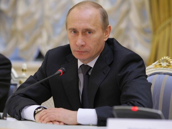 Путин просит министров проконтролировать подготовку портала госуслуг