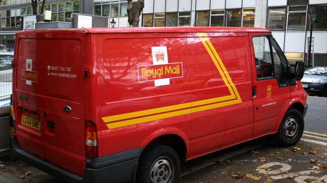 Автомобиль почтовой компании Royal Mail