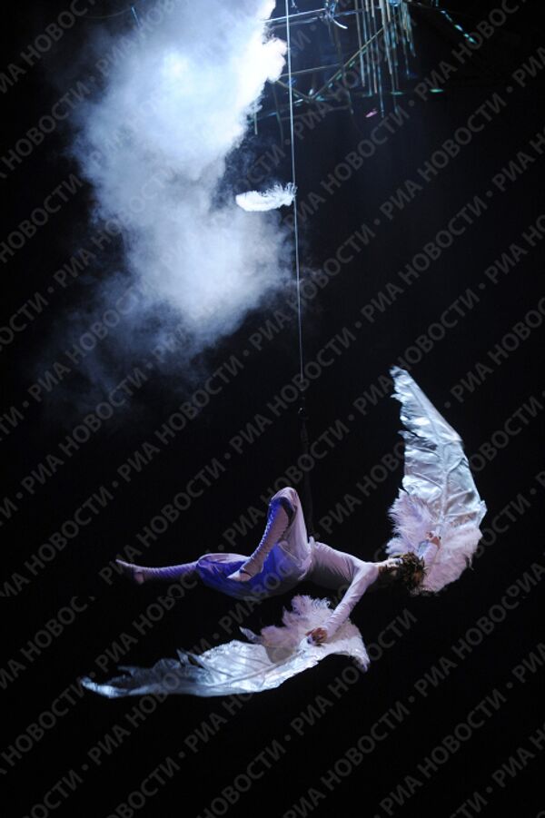 Репетиция шоу Varekai канадского Cirque du Soleil в Москве
