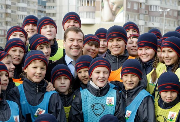 Президент РФ Дмитрий Медведев посетил среднюю общеобразовательную школу № 177