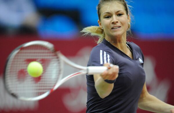 Кириленко обыграла Чжэн Цзе на выставочном теннисном турнире