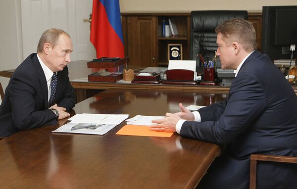 Премьер-министр РФ В.Путин провел рабочую встречу с Г.Боосом