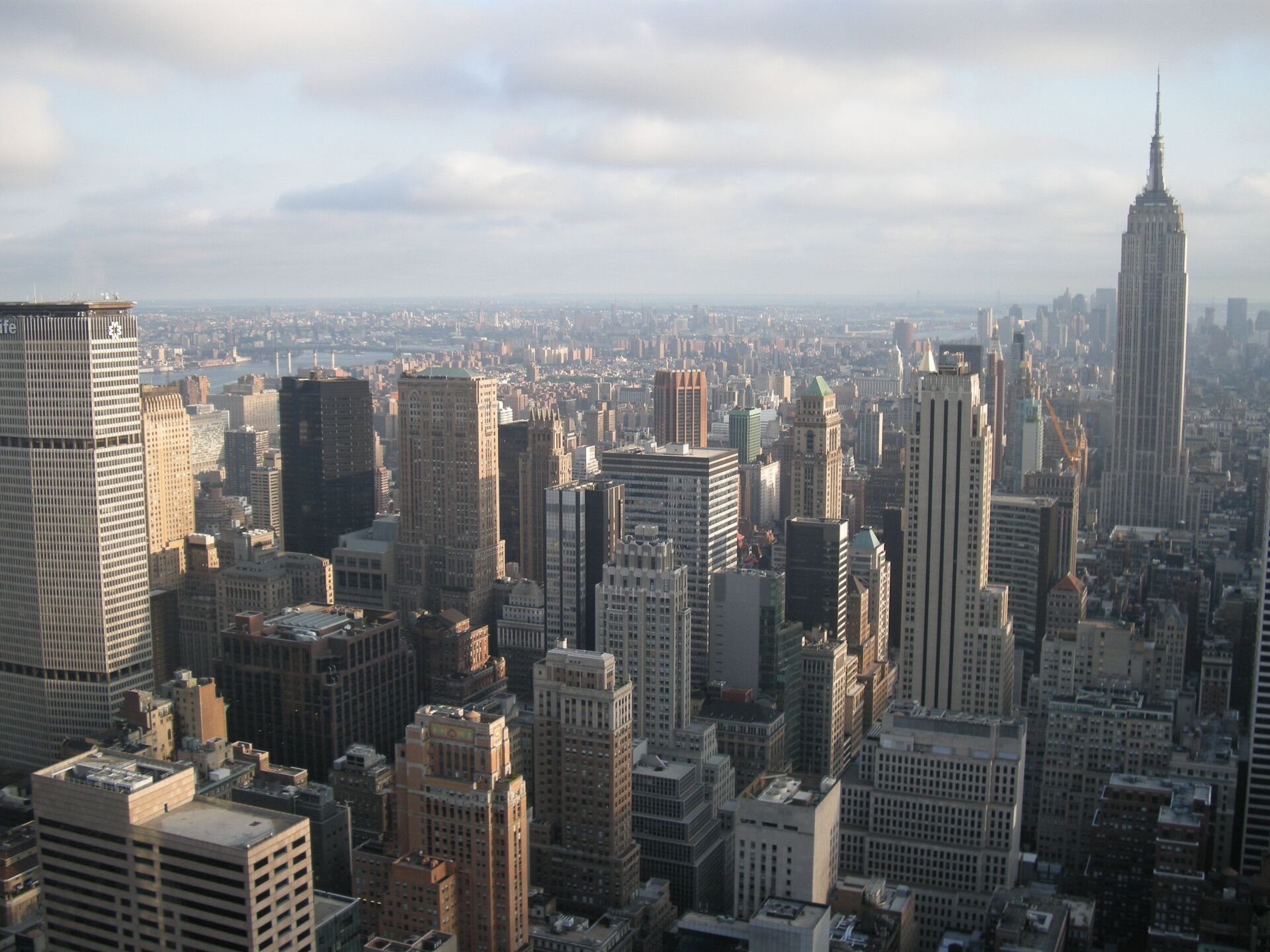 Вид на небоскребы центральной части Манхэттена Вид на небоскребы центральной части Манхэттена - РИА Новости, 1920, 18.11.2025