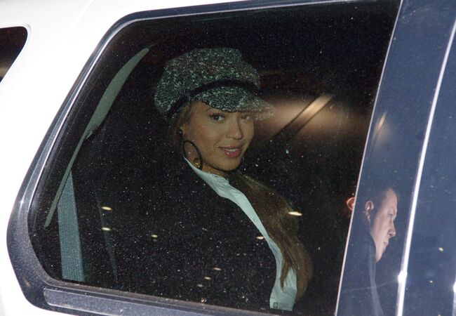 Бейонсе выступит в Москве, если из тюльпанов удалят тычинки