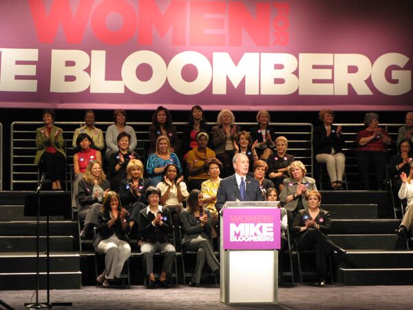 Майкл Блумберг установил мировой рекорд в ходе избирательной кампании, потратив почти 100 миллионов долларов