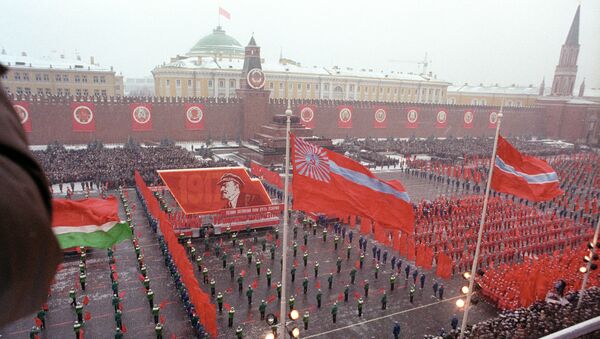 Празднование 7 ноября в СССР. Архивное фото