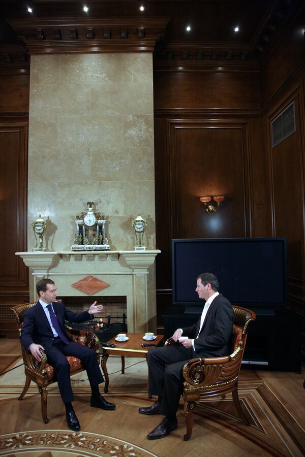 Интервью президента РФ Дмитрия Медведева представителям журнала Der Spiegel
