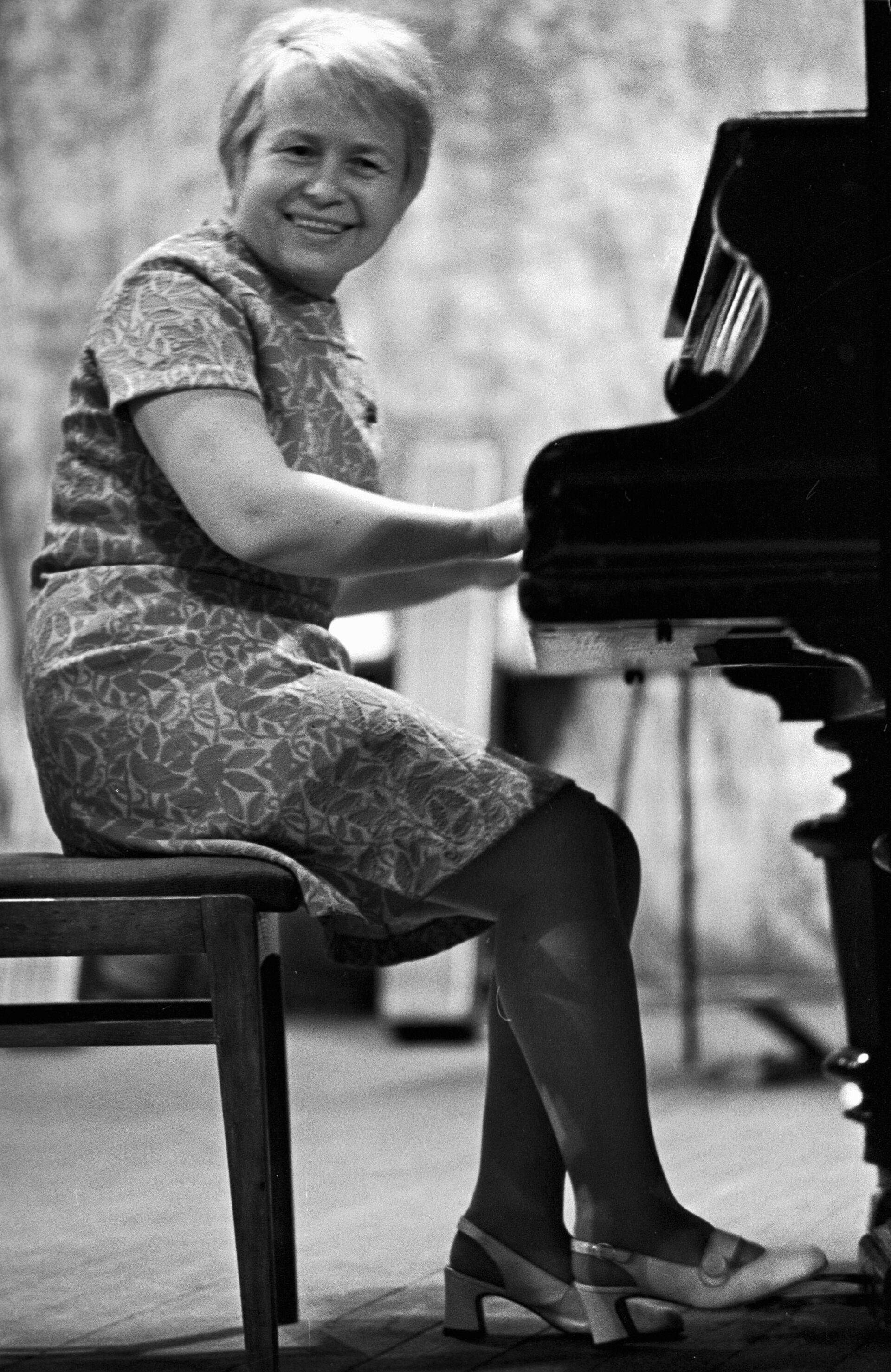 Композитор Александра Пахмутова на творческом вечере Композитор Александра Пахмутова на творческом вечере - РИА Новости, 1920, 21.08.2025