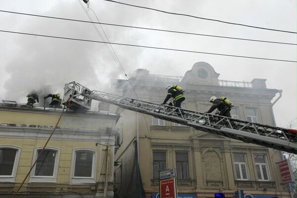 Пожар в офисно-административном здании в центре Москвы