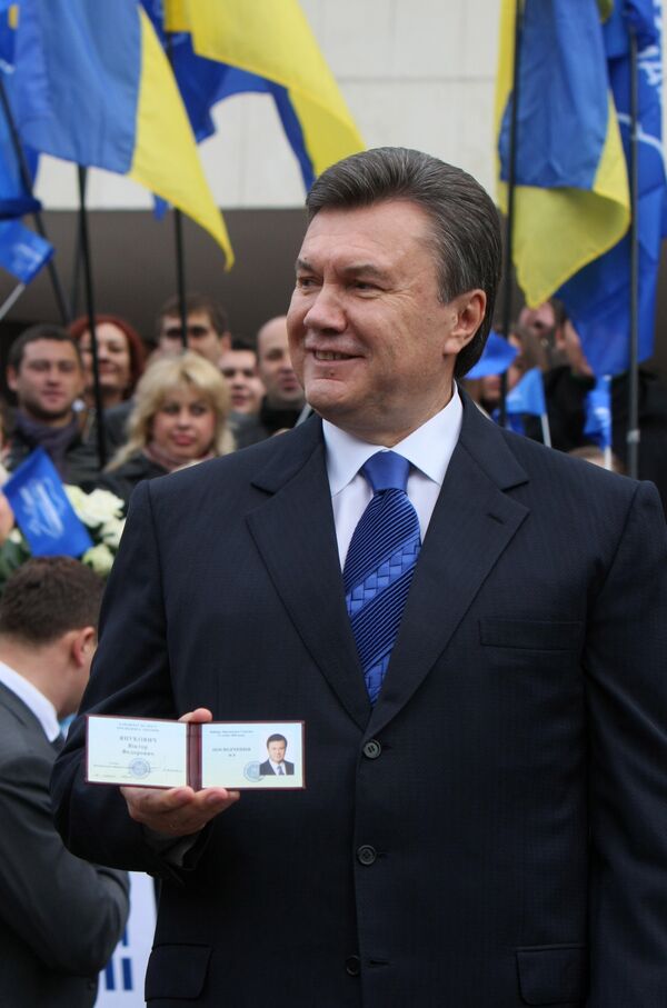 Разрыв между Януковичем и Тимошенко вновь сократился до 12%
