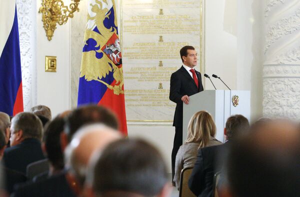Президент РФ Дмитрий Медведев обратился с посланием к Федеральному Собранию. 12 ноября 2009 года. Архив