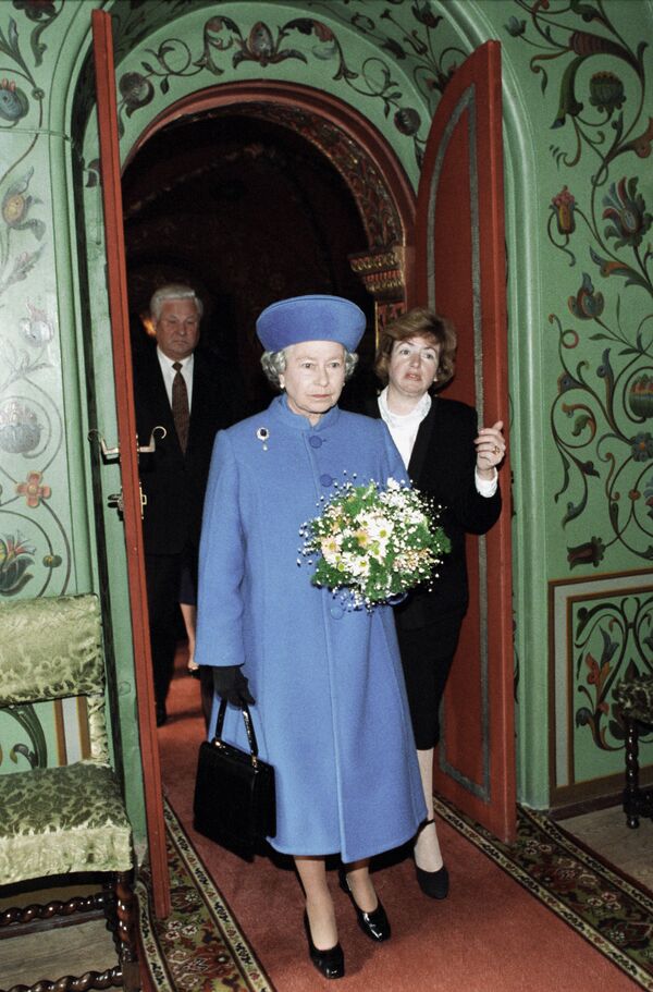 Британцы в год 60-летия правления королевы получат четыре выходных