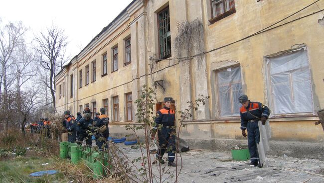 Обстановка у складов боеприпасов воинской части в Ульяновске. Архив