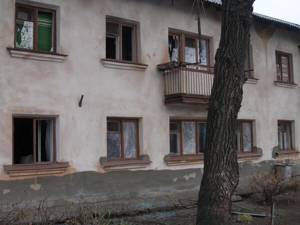 Разбитые окна жилых домов в Ульяновске