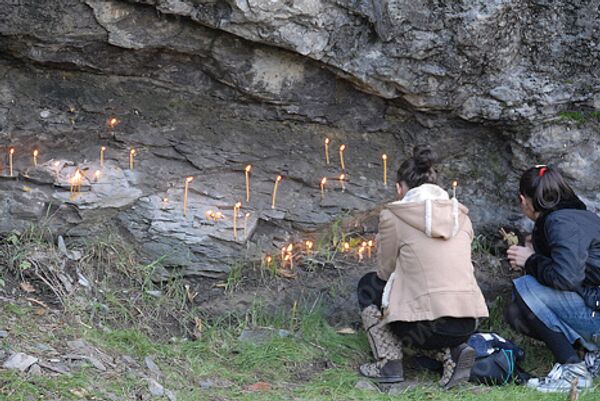 Молебен по ста тысячам убиенных мучеников-грузин