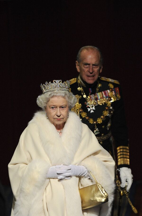 Королева Великобритании Елизавета Вторая выступила с тронной речью на открытии новой сессии британского парламента