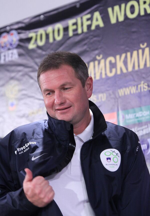 Сегодняшний матч войдет в историю словенского футбола, - сказал главный тренер словенцев Матьяж Кек.
