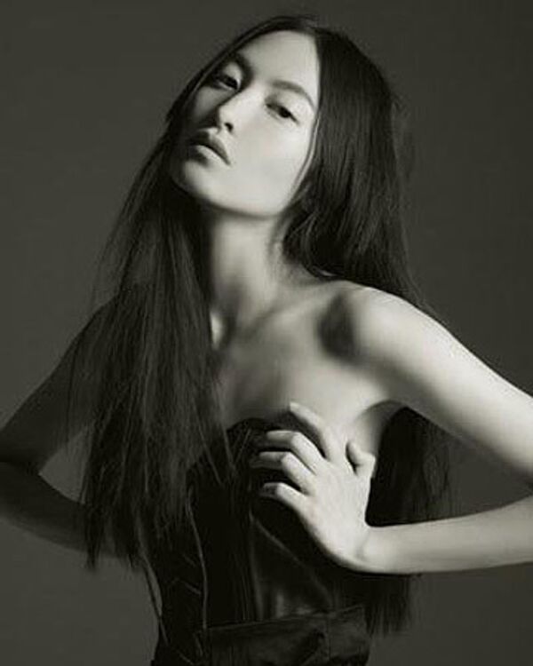 Южнокорейская модель Дол Ким (Daul Kim)