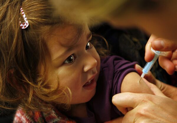Вакцинация детей против свиного гриппа. Архив