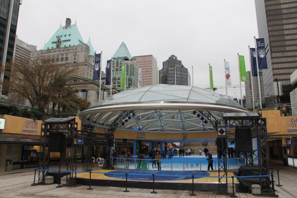 В Ванкувере заново открылся бесплатный каток в центре города