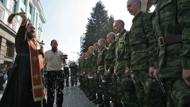 Торжественные проводы новобранцев. Архив