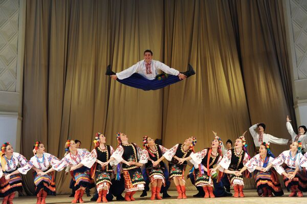 Солисты Государственного академического ансамбля народного танца имени Игоря Моисеева