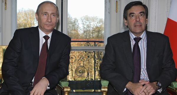 Премьер-министры России и Франции Владимир Путин и Франсуа Фийон. Архив