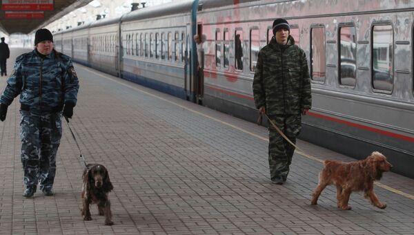 Московское УВД на ж/д транспорте усилило меры безопасности в связи с крушением поезда