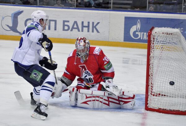 Хоккеисты Динамо упустили инициативу в матче с Локо - тренер