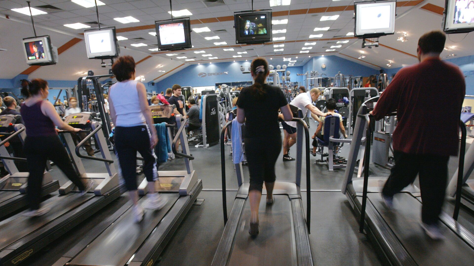 Спортивно-оздоровительный комплекс - РИА Новости, 1920, 14.06.2025