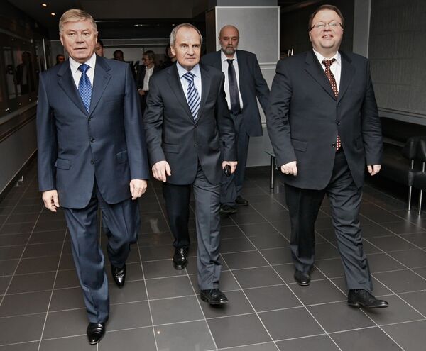 А.Иванов, В.Зорькин и В.Лебедев перед началом пресс-конференции в РИА Новости