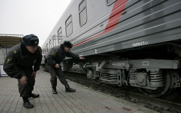 Более 400 человек были эвакуированы из поезда Москва-Калининград из-за угрозы взрыва