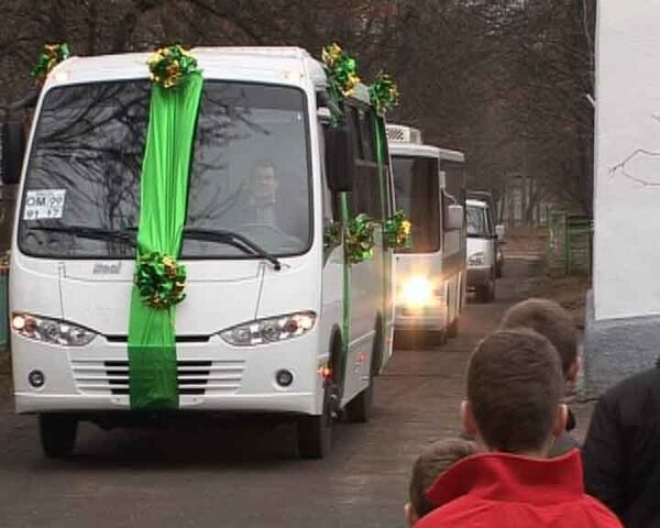 Сбербанк подарил Покровскому детскому дому автобус