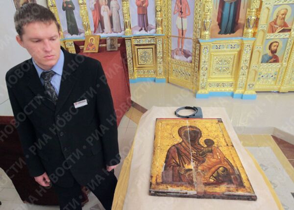 Торопецкая икона Божьей Матери в храме Александра Невского
