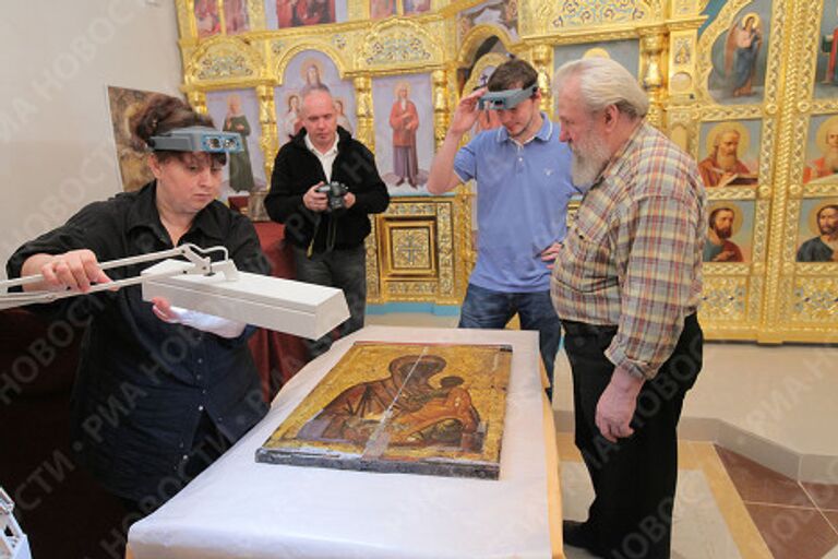 Торопецкая икона Божьей Матери в храме Александра Невского 