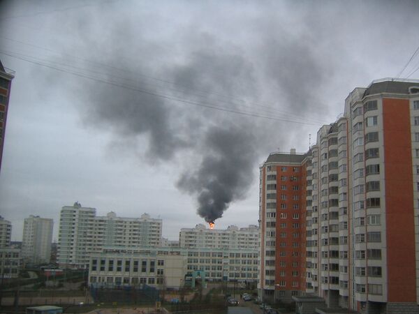 Черный дым сегодня. Капотня в Москве. Восток Москвы Капотня. Капотня дым. Капотня жители.