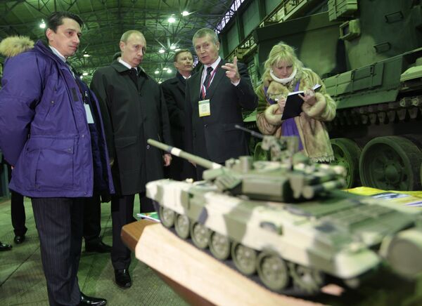 Премьер-министр РФ Владимир Путин посетил в Нижнем Тагиле цеха ОАО НПК Уралвагонзавод