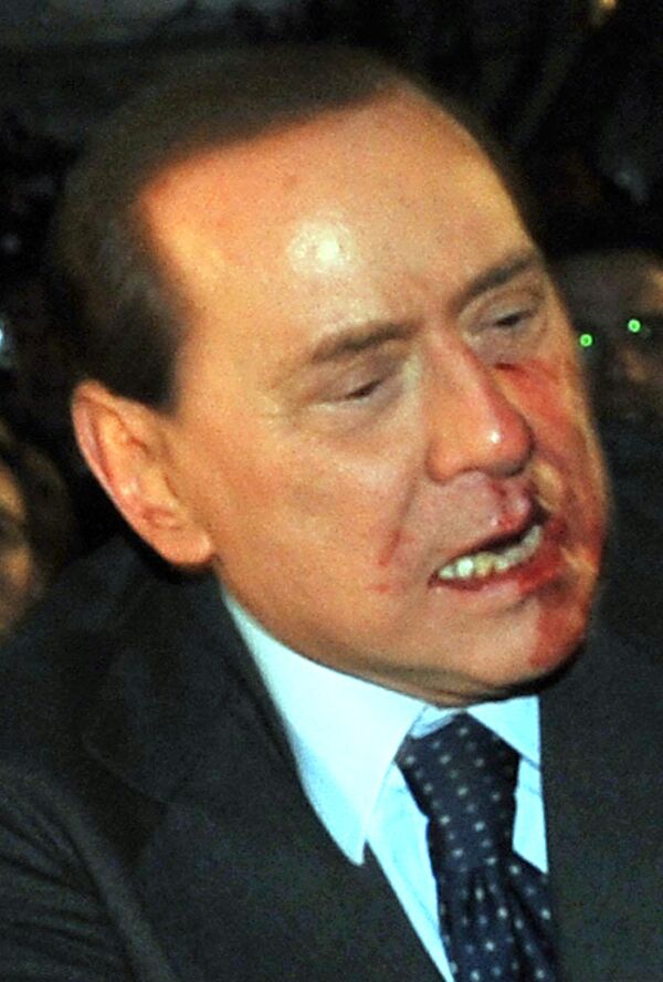 Нападение на Сильвио Берлускони в Милане